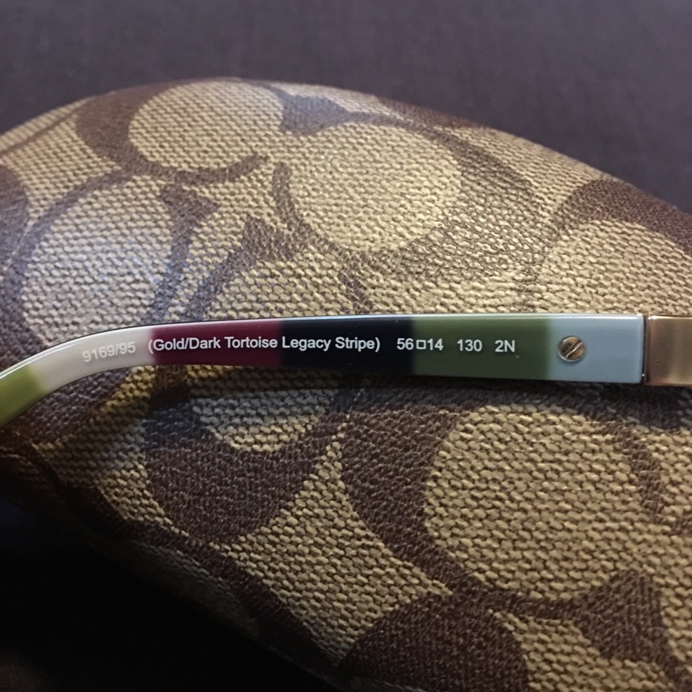 Coach sunglasses - Picture 4 of 5